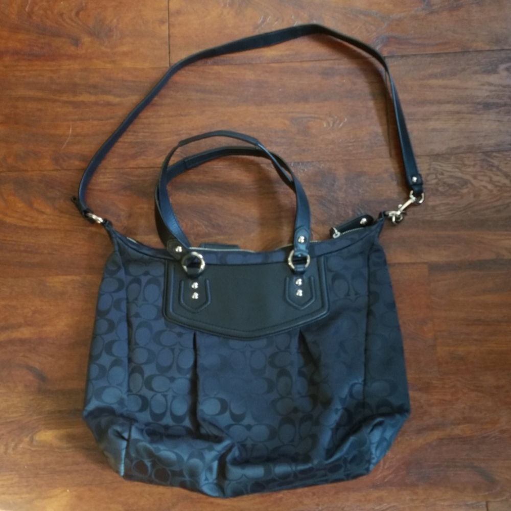 Coach satchel - Picture 2 of 8